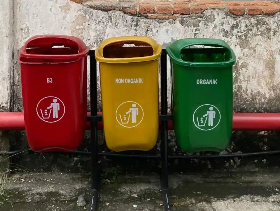 Tempat Sampah Fiberglass 3 in 1